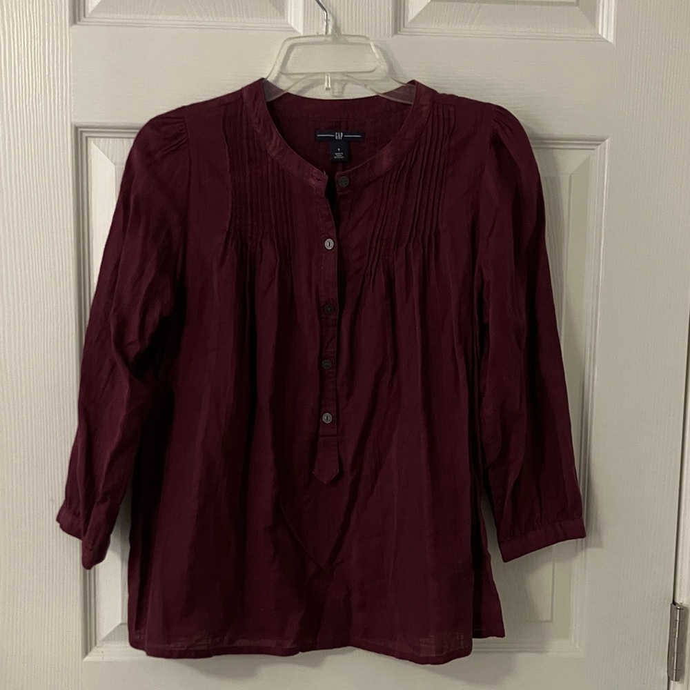 Women's Plum Button-Front Cotton Blouse